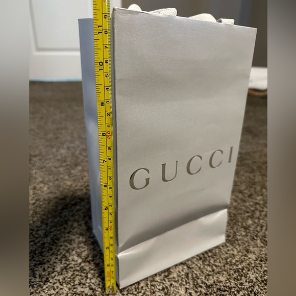 2023 Gucci Christmas gift bag - Picture 5 of 6